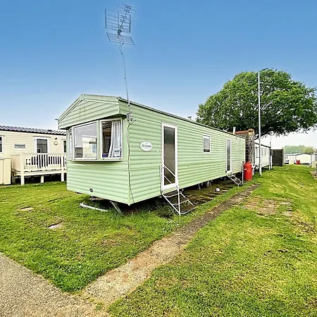 Highfield Grange, Orchards Villa Little Clacton Exterior photo